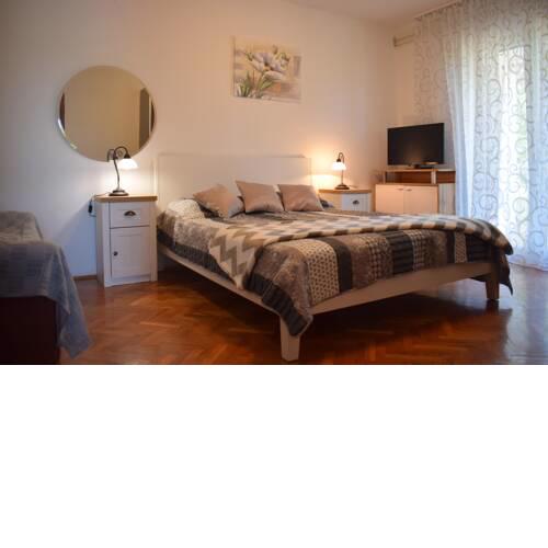 NIVES Mare Holliday House