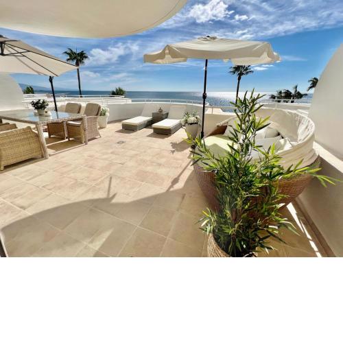 No.1 Beachfront Cosy apartment