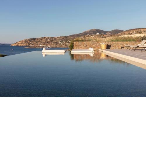 NOS Hotel & Villas