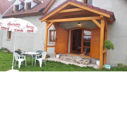 Novohradské hory - pronájem na samotě u lesa