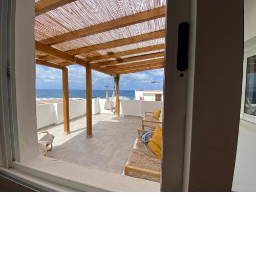 Nueve Pies Surf house