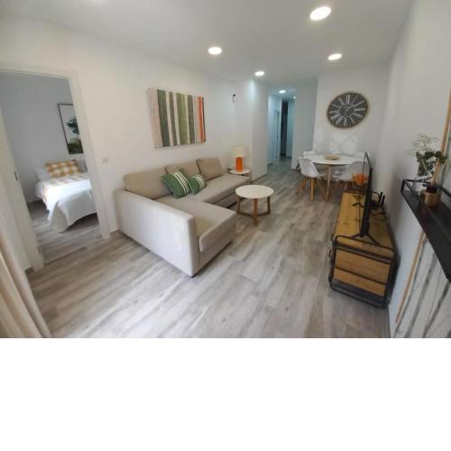 Nuevo apartamento junto al mar