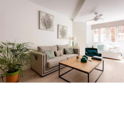 NUEVO APARTAMENTO LUJO PLAYA MALAGUETA-CENTRO