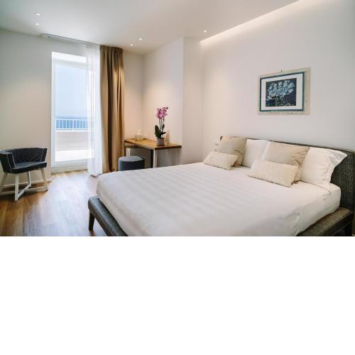 NUMA HOTEL