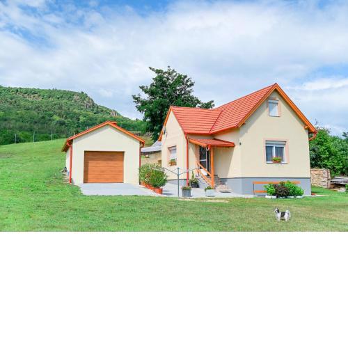 Nyugalom szigete Bazaltorgona Apartmanház