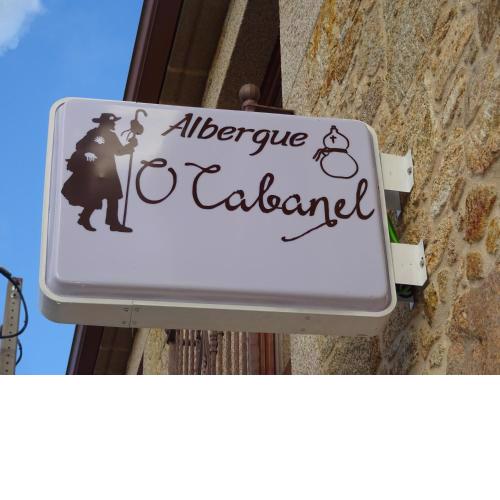 O Cabanel Albergue-Bar