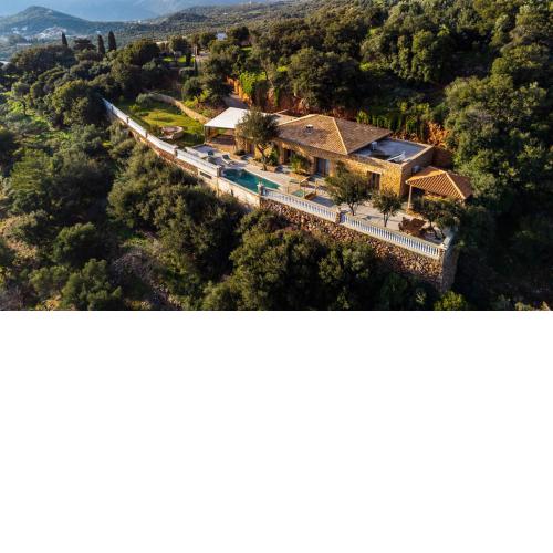 Oak Tree Estate