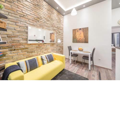 Oasis Apartments - Almassy Park
