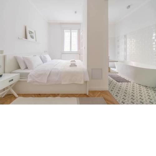 Oasis Apartments at Paulay Ede Street II