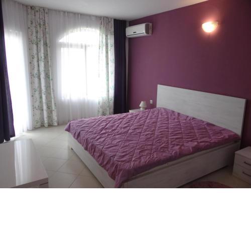 Oasis Beach Home Lila