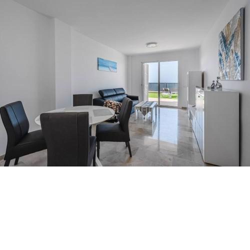 Ocean View Apartment in Arenas Negras PA05