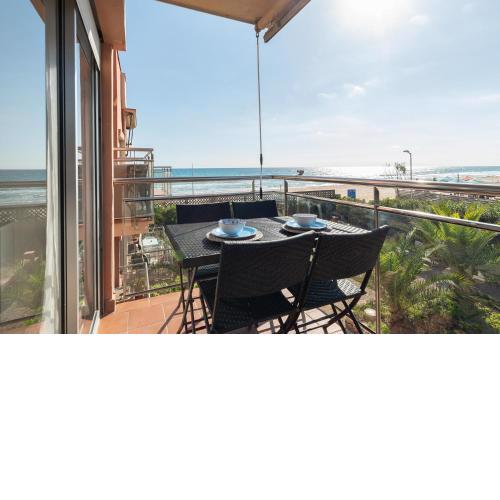 Ocean view apartment renovated