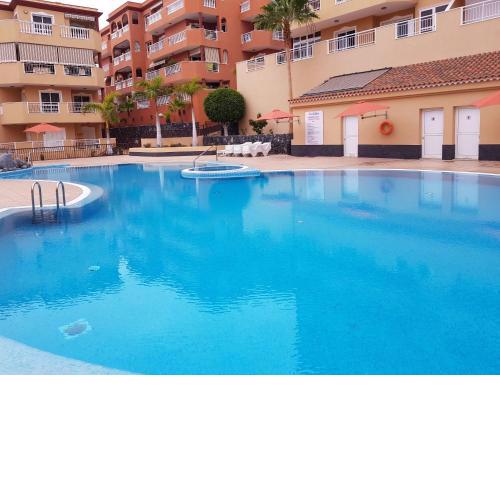 Ocean View Suite Close to Beach with Pool & WiFi