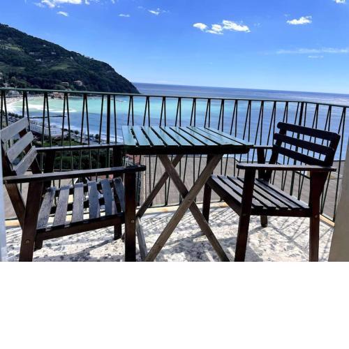 Ocean View Villa with Fast WI-FI and Elevator to Town