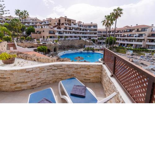 Oceanfront Tenerife South Albatros 145
