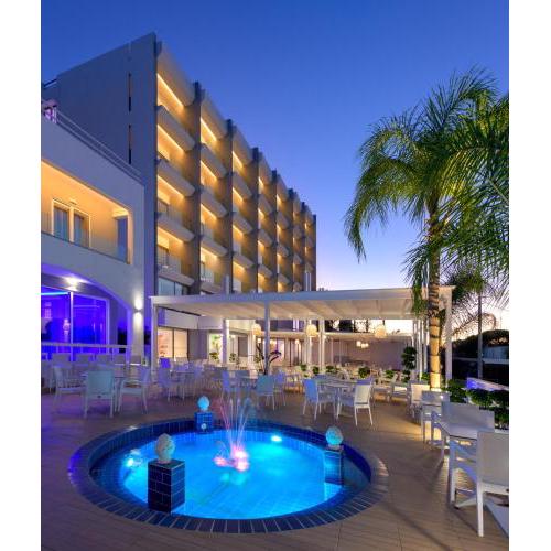 Oceanis Park Hotel