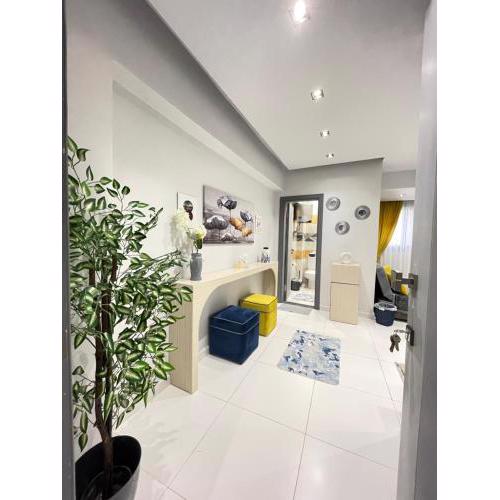 Octuber Apartment 5