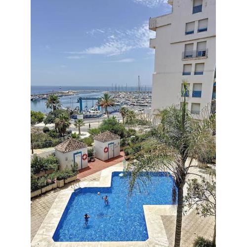 Oferta última hora! Con vistas al mar y piscina