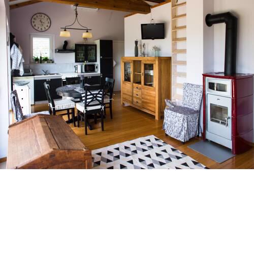 Officinalis - Family Vacation House