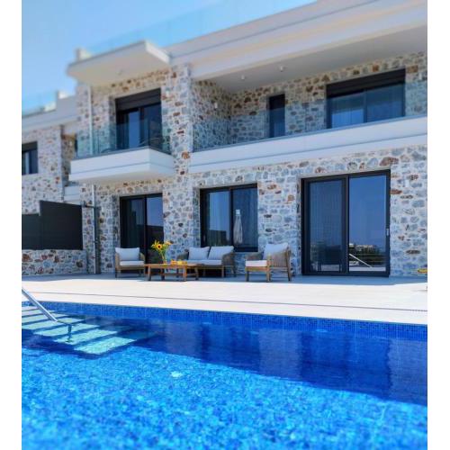 Oinolithos Luxury Villas