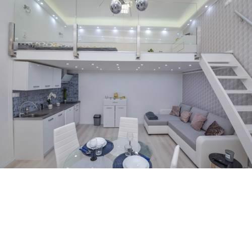 Oktogon Friends Apartman