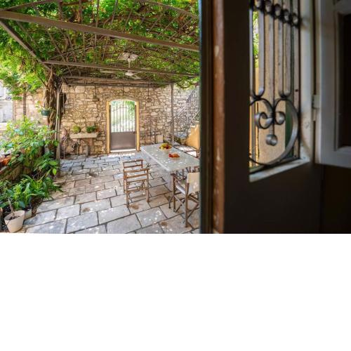 Old Town Maisonette