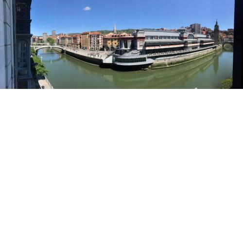 Old Town & River (Casco Viejo Bilbao) E-BI 1138