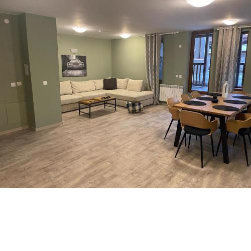 Olive Apartment with terrace B100 in Grand Resort Pamporovo