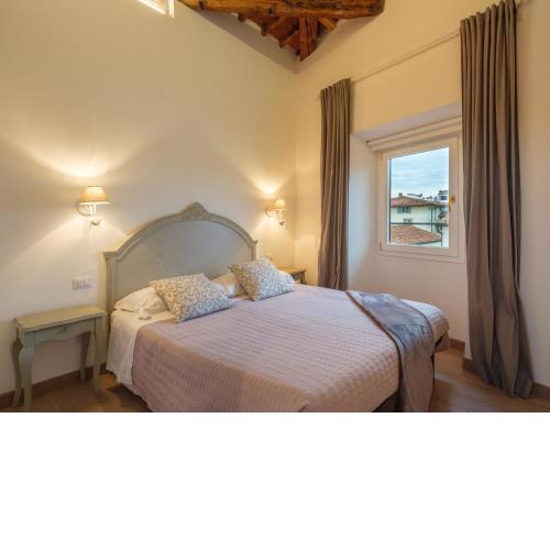 OLTRARNO VIEW APARTMENT