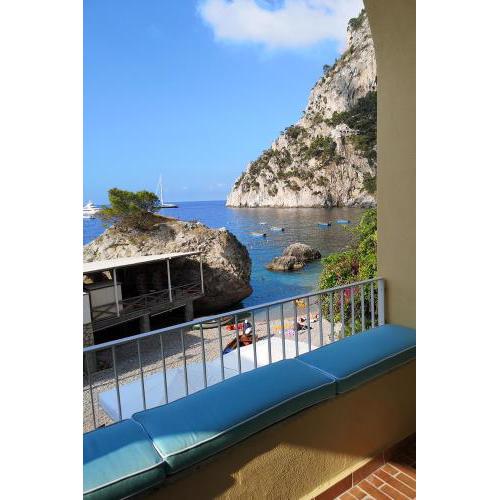 Oltremare Capri beach relais