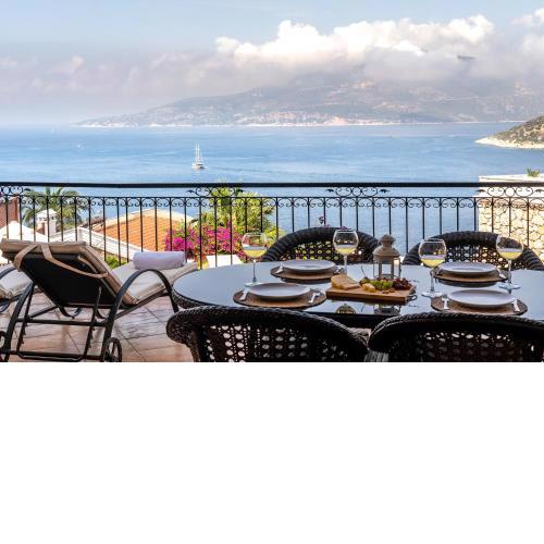 Olympos Apartment with Stunning Sea Views and Pool