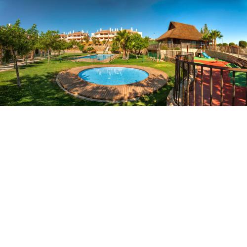 Ona Hacienda del Álamo Golf Apartments