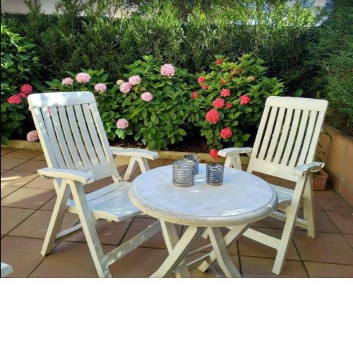 Ondarreta Beach & Terrace