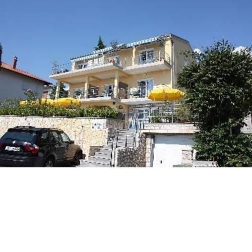 One-Bedroom Apartment Crikvenica 13