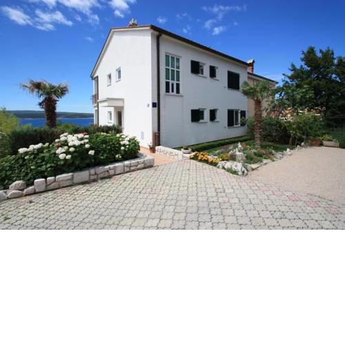 One-Bedroom Apartment Crikvenica 30