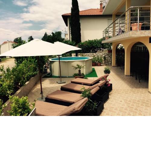 One-Bedroom Apartment Crikvenica