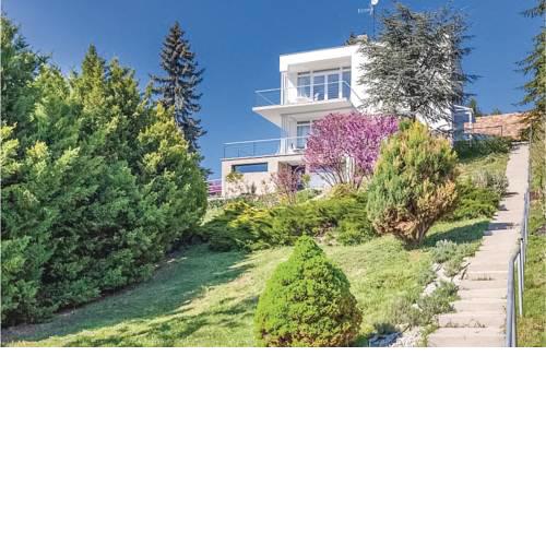 One-Bedroom Apartment in Balatonakarattya