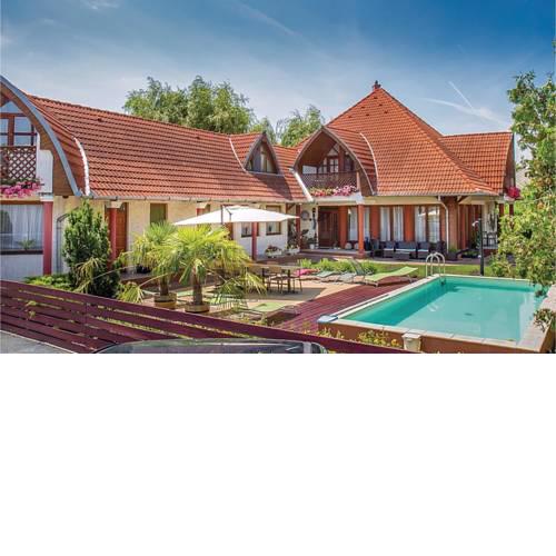 One-Bedroom Apartment in Balatonkeresztur