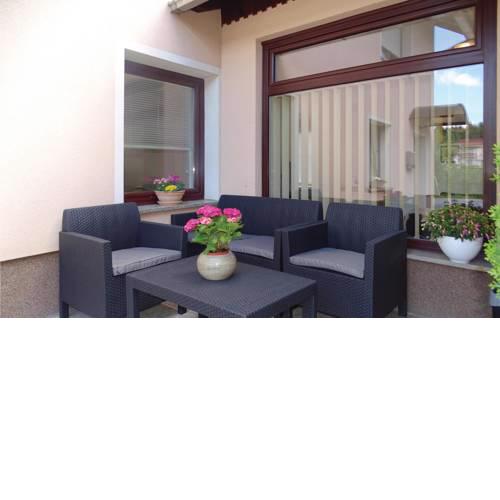 One-Bedroom Apartment in Cerknica