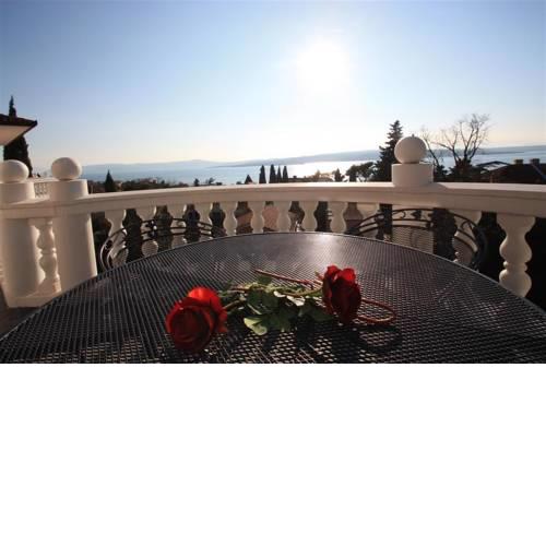 One-Bedroom Apartment in Crikvenica IX