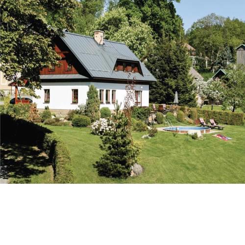 One-Bedroom Apartment in Desna