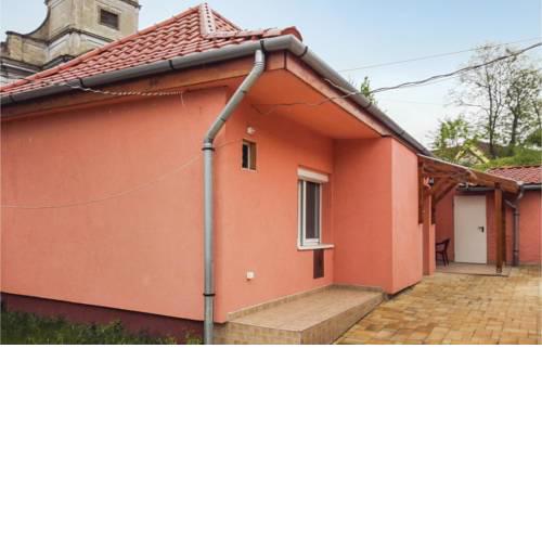 One-Bedroom Apartment in Eger
