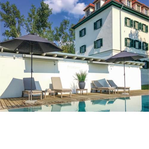 One-Bedroom Apartment in Heiligenbrunn