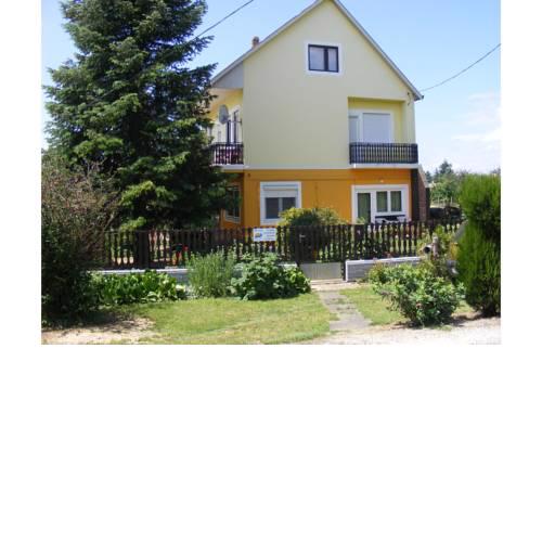 One-Bedroom Apartment in Keszthely-Kertvaros
