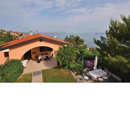 One-Bedroom Apartment in Koper