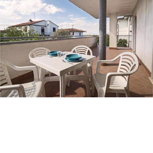 One-Bedroom Apartment in Lido di Dante RA