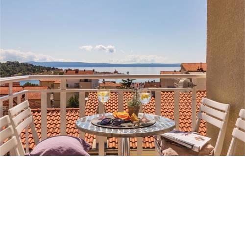 One-Bedroom Apartment in Makarska