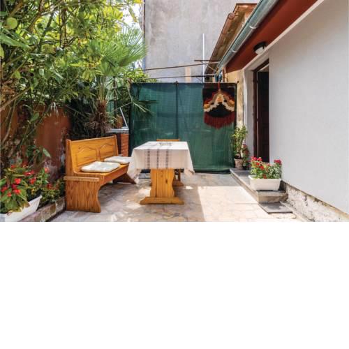 One-Bedroom Apartment in Pula