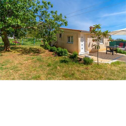 One-Bedroom Apartment in Pula