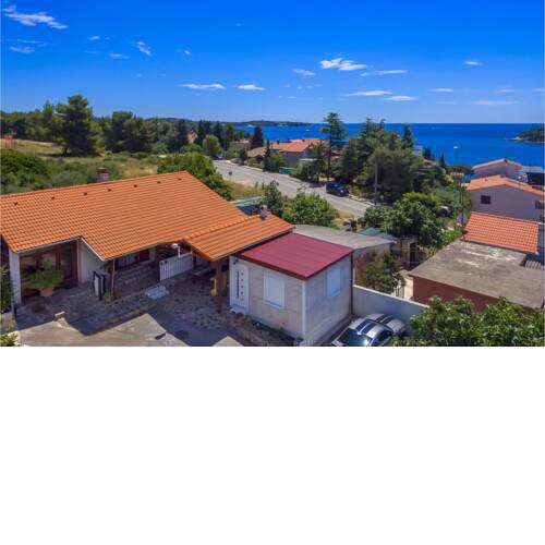 One-Bedroom Apartment in Pula